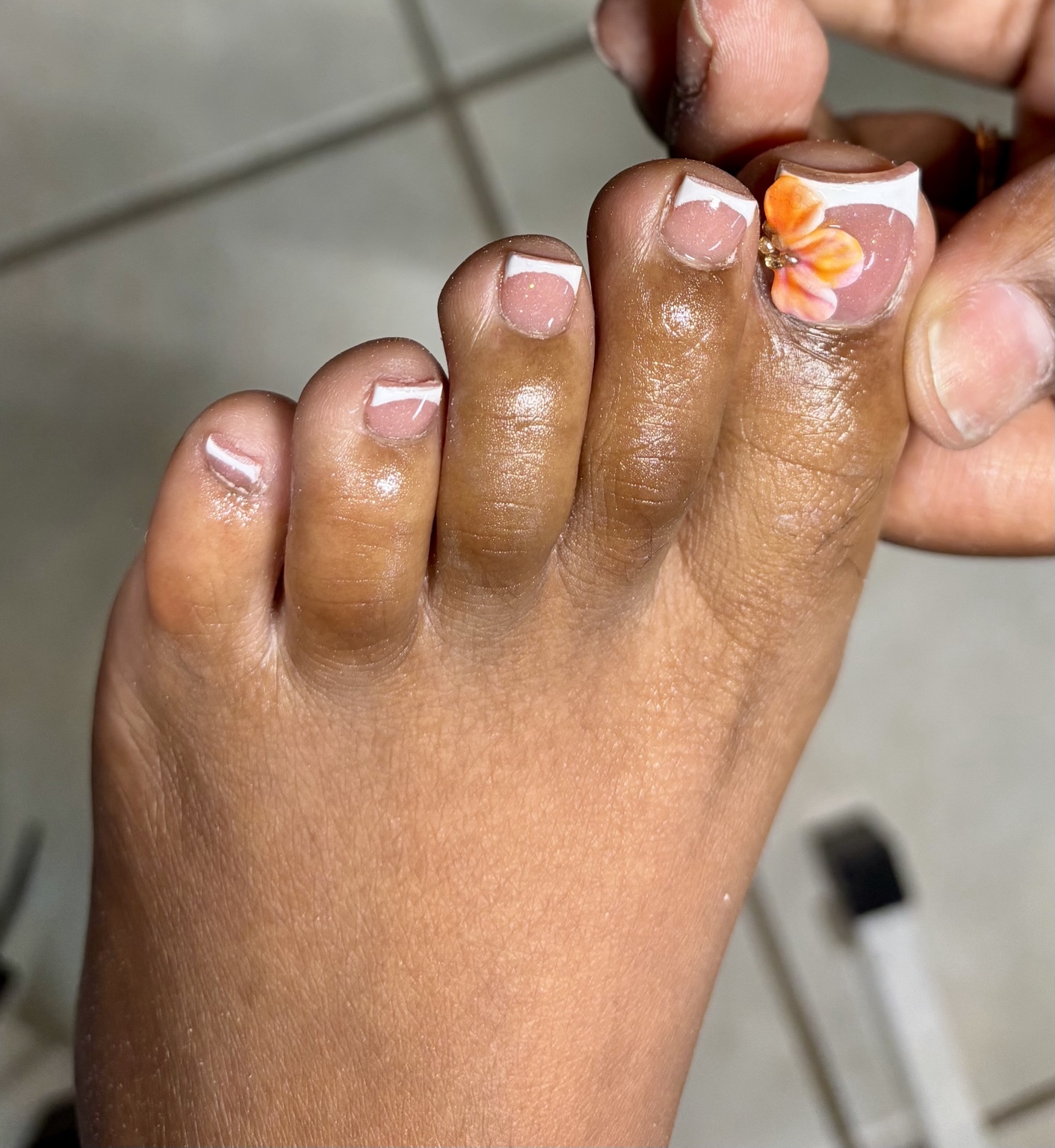 Custom floral French acrylic toe set by Alaia Monèt
